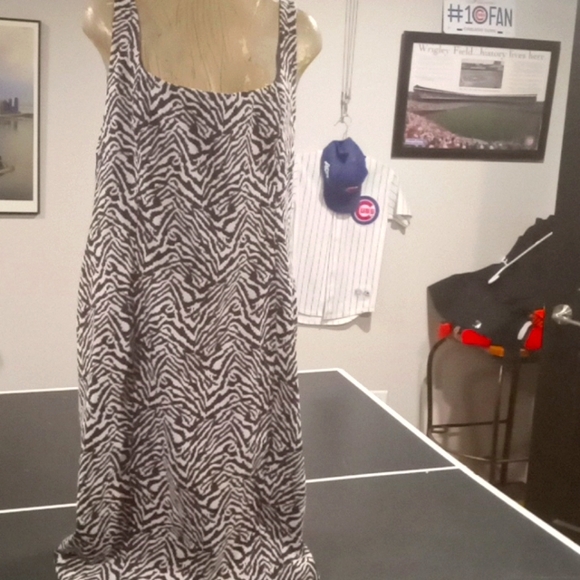 Banana Republic Dresses & Skirts - NWT BANANA 🍌 REPUBLIC SLEEVELESS 20 DRESS NWT